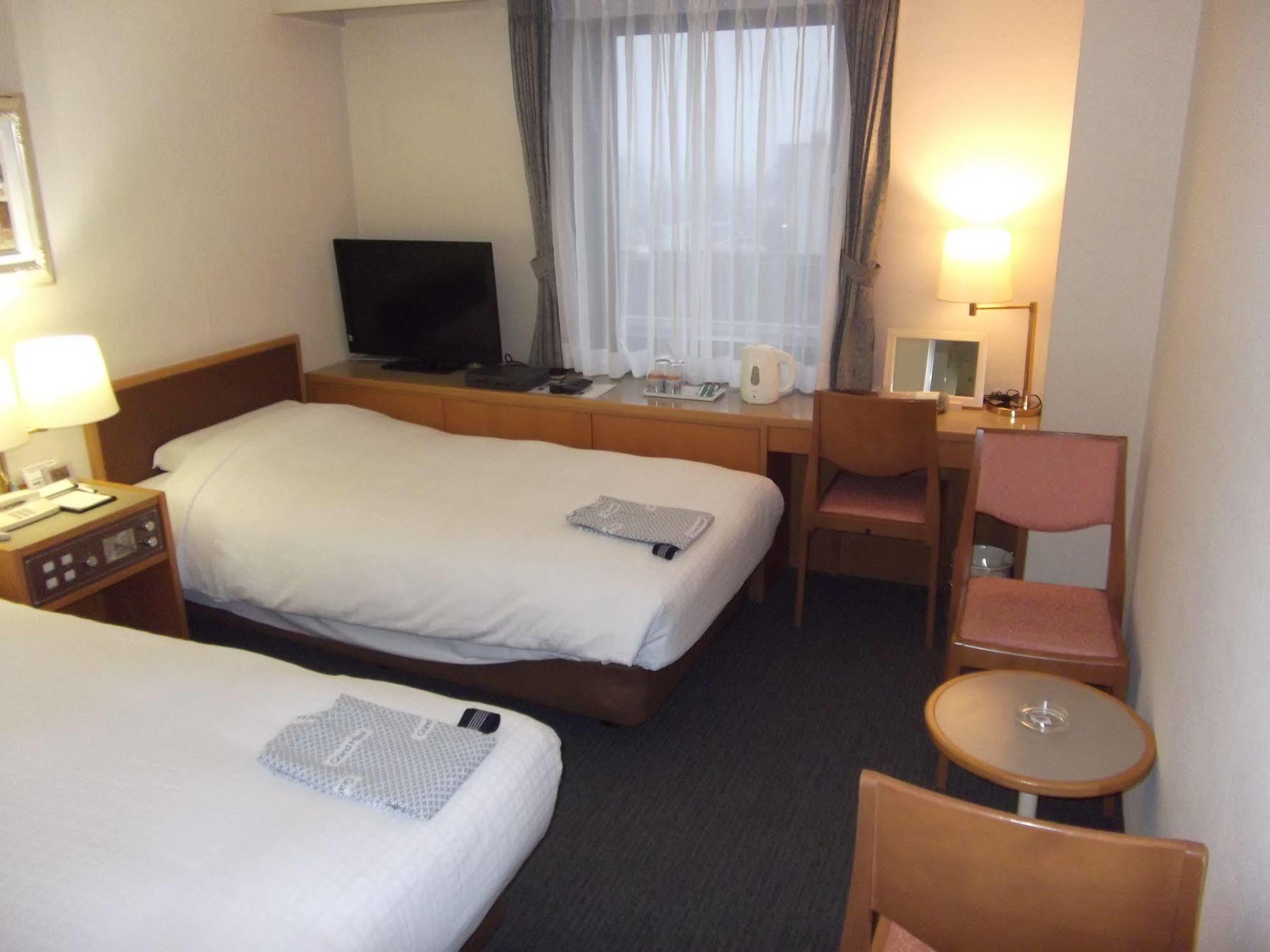 Ichikawa Grand Hotel Extérieur photo