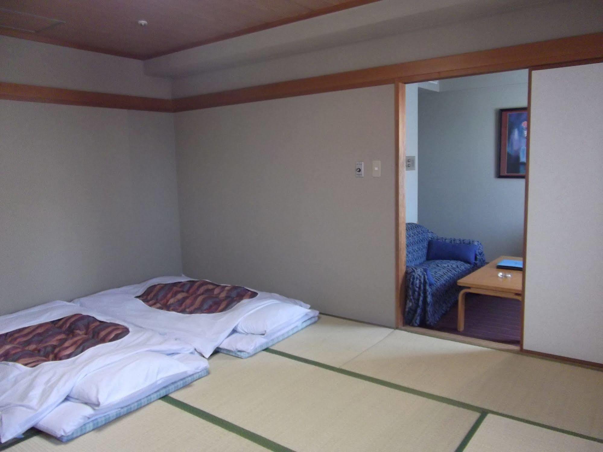 Ichikawa Grand Hotel Extérieur photo